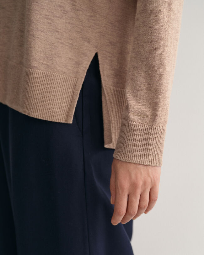 Pulover com decote em V em mistura de linho