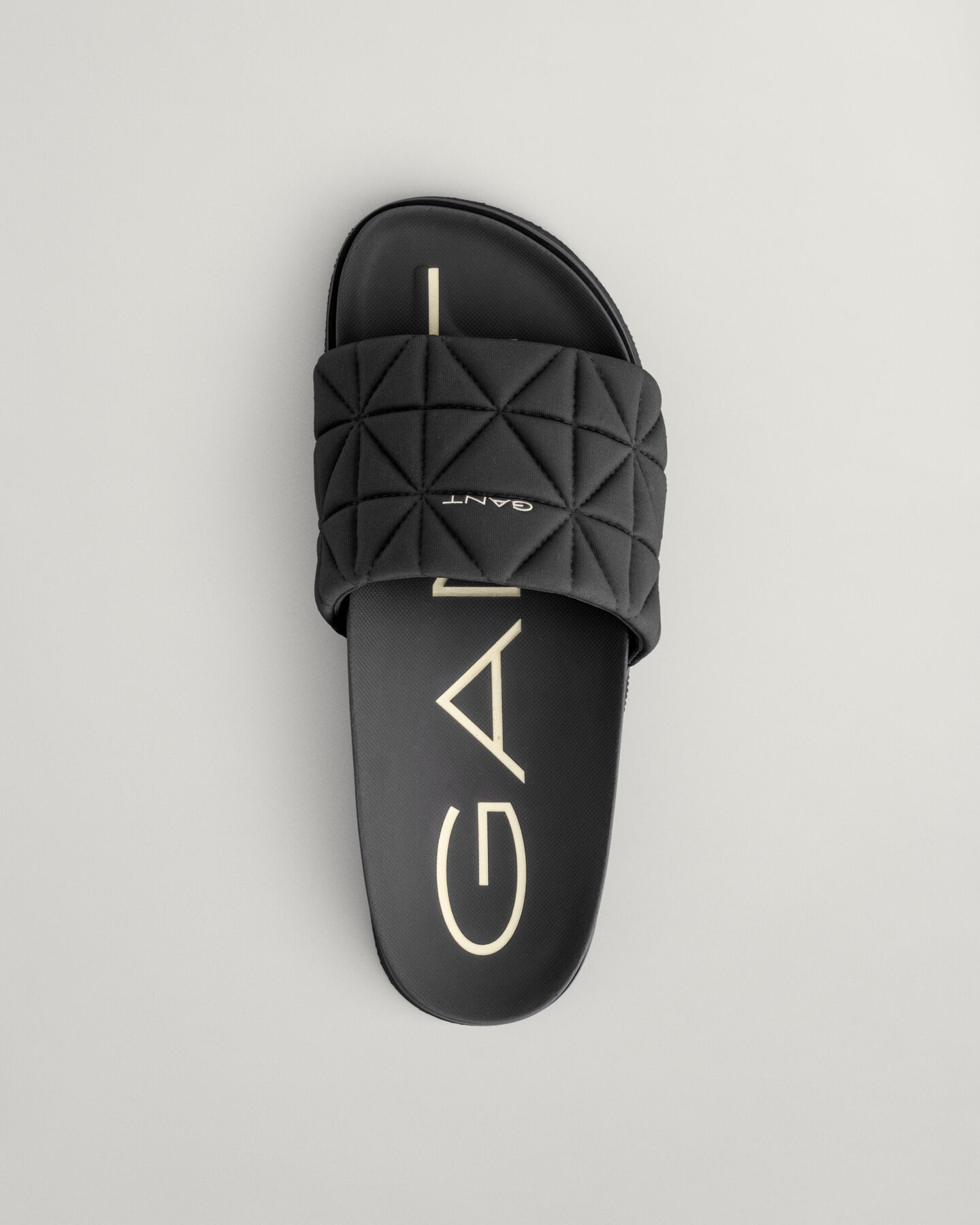 Sand&aacute;lias Mardale Sport