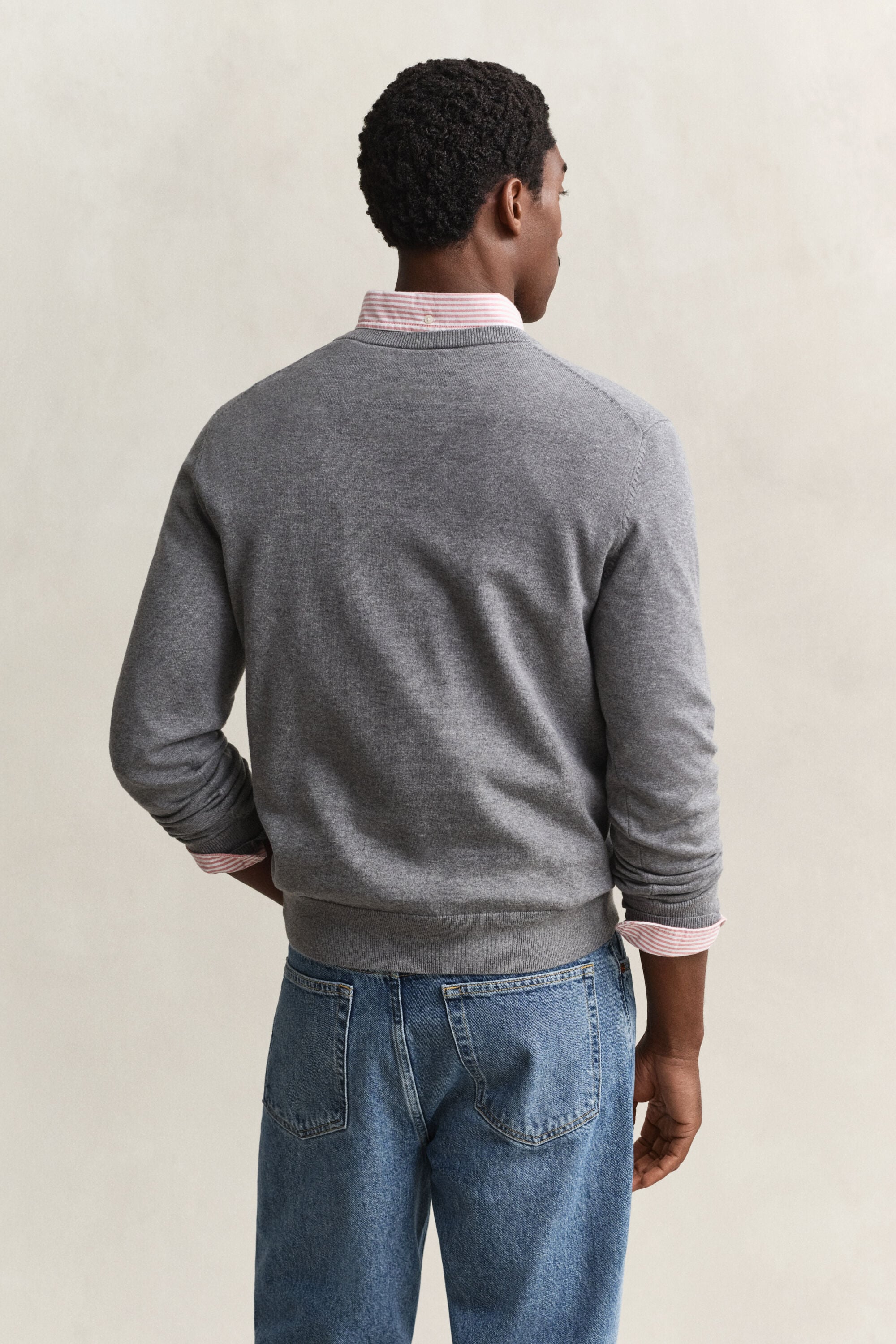Pullover com decote em V em algodão