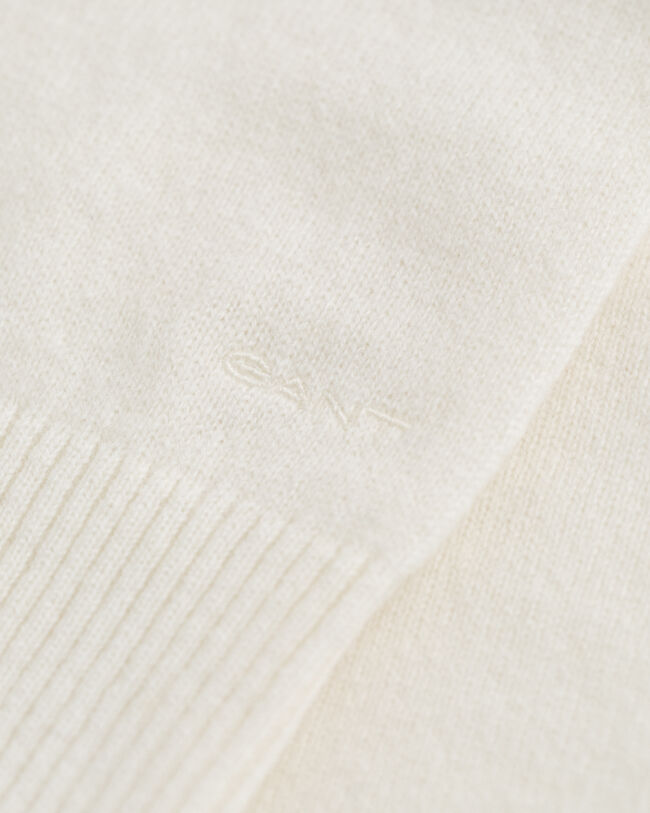 Camisola de malha com gola alta em lã extrafina