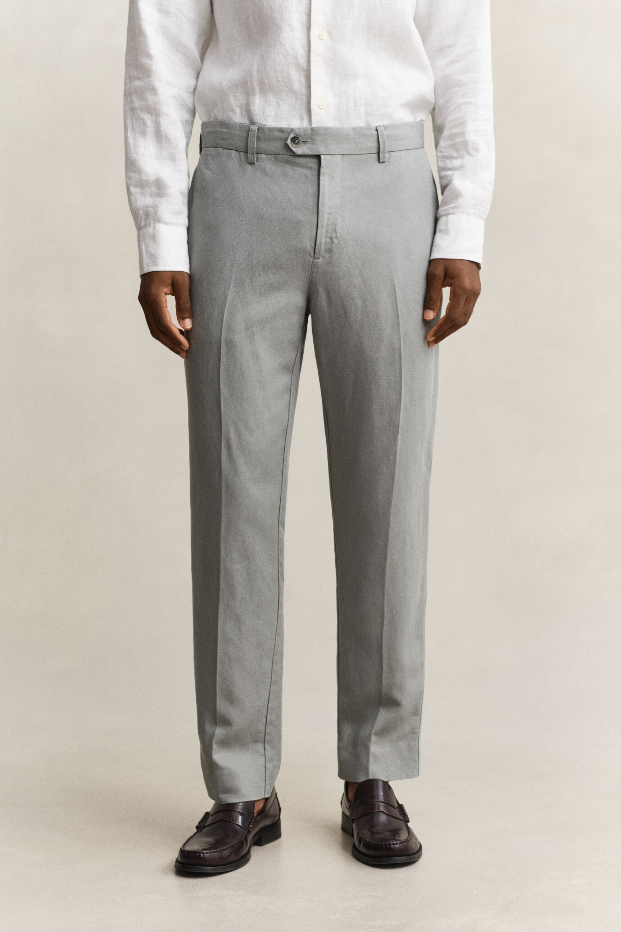 Calças de fato em linho e liocel