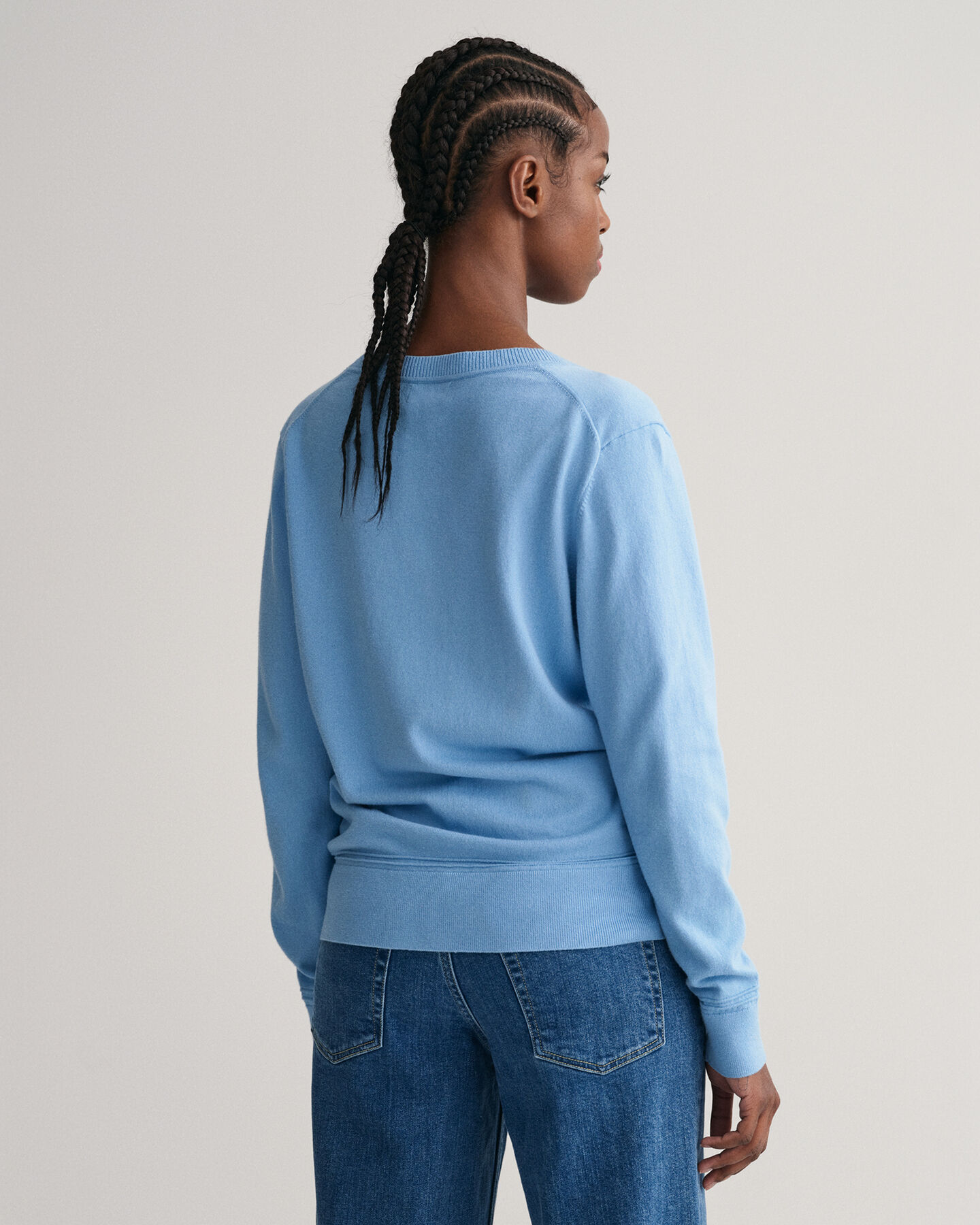 Sweatshirt com decote em V em algodão leve