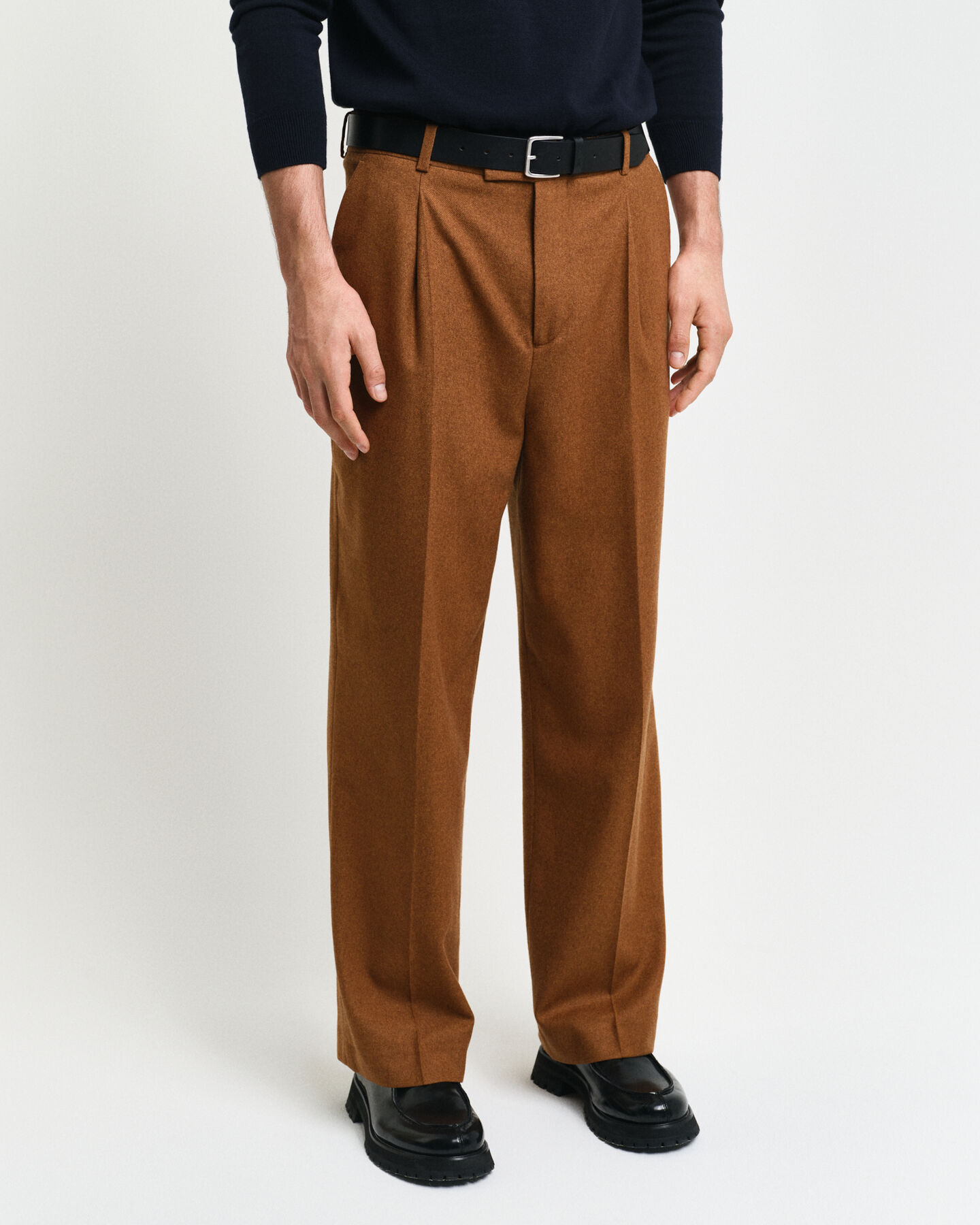 Calças de fato em flanela e lã relaxed fit