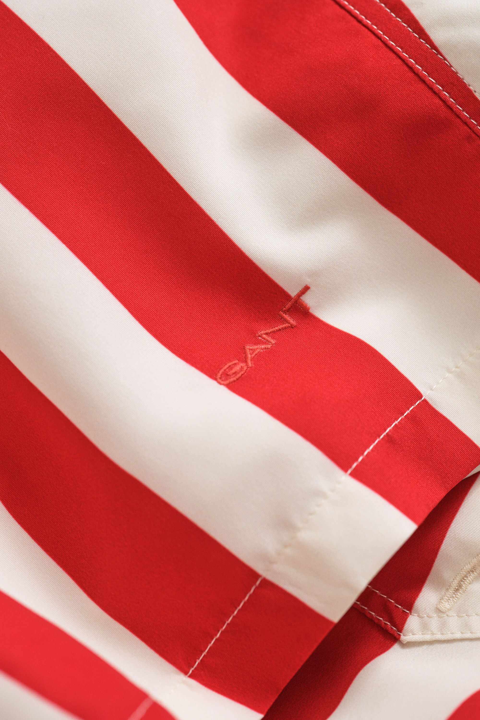 Calções de banho às riscas em bloco