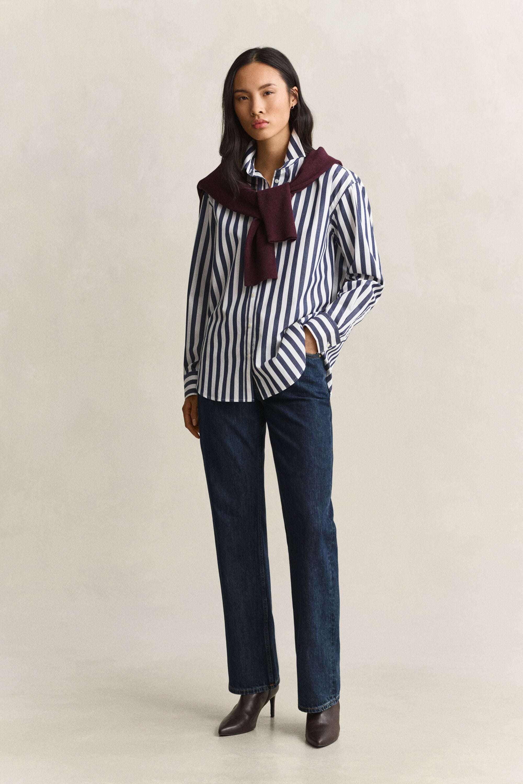 Camisa em popelina às riscas relaxed fit