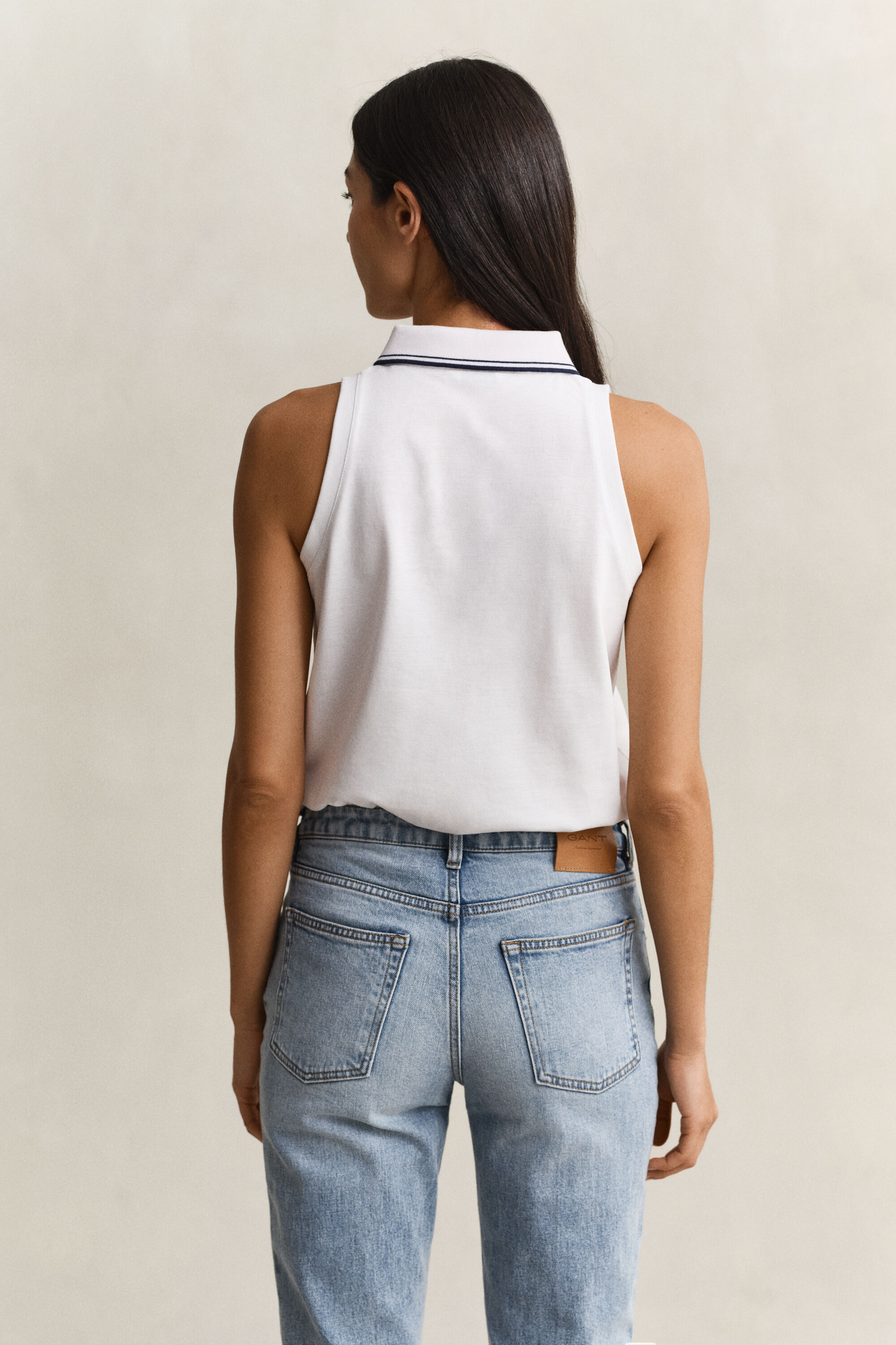 Polo de algodão piqué sem mangas