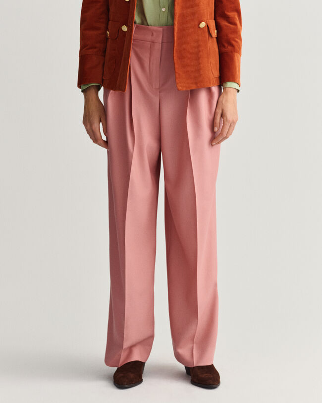 Calças largas com pregas e cintura subida