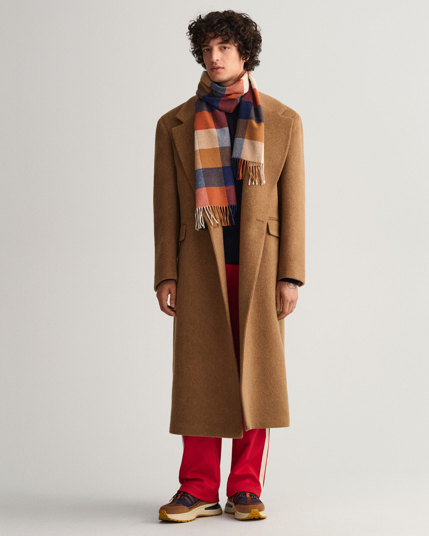 Cachecol com padrão de xadrez