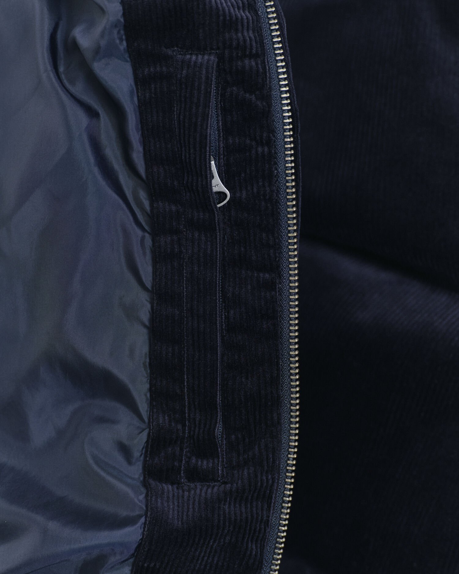 Blusão acolchoado em bombazina