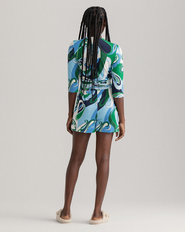 Macacão curto com padrão paisley