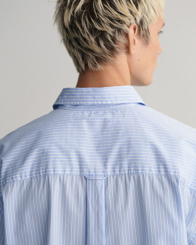 Camisa em popelina &agrave;s riscas oversized