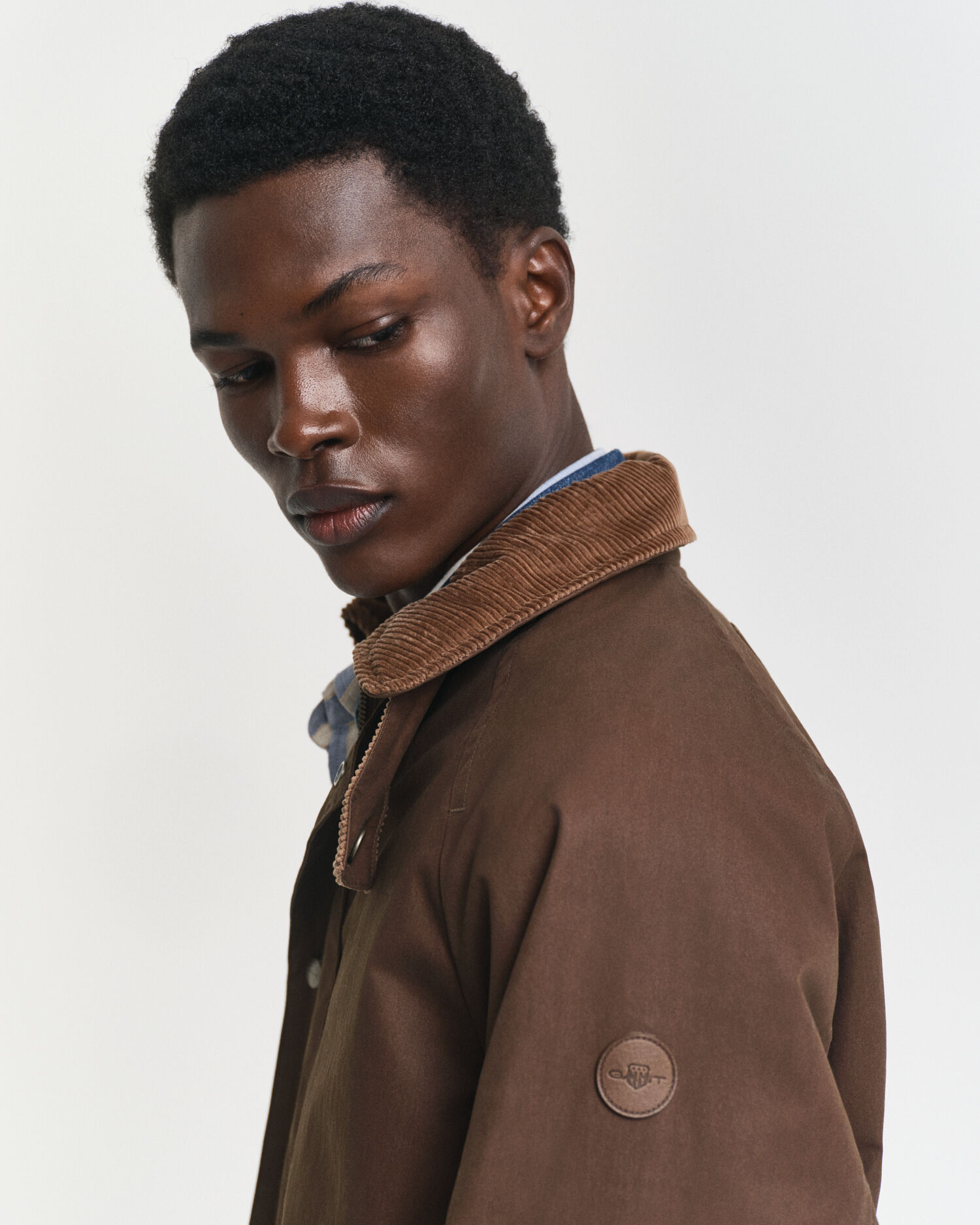 Casaco rústico com acabamento encerado