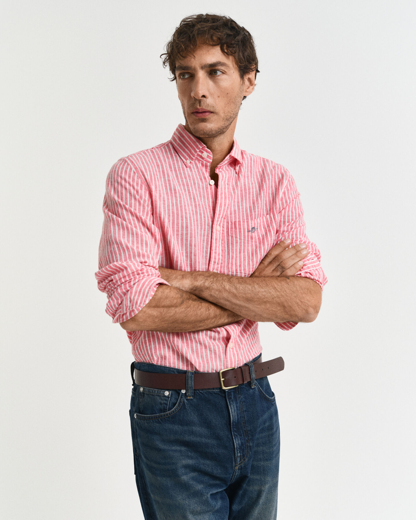 Camisa em linho e algod&atilde;o &agrave;s riscas regular fit