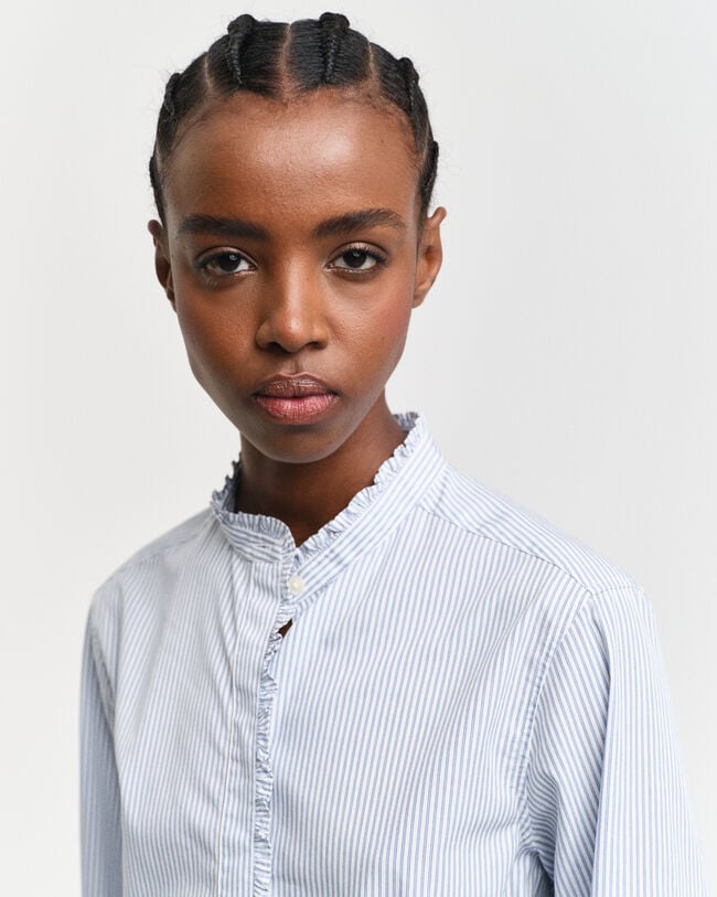 Camisa com detalhe com folhos às riscas regular fit