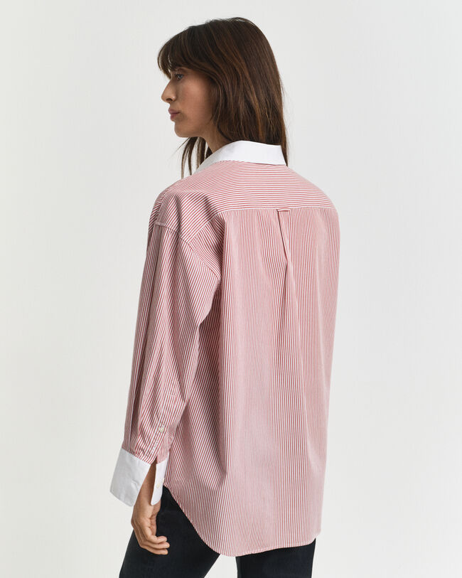 Camisa às riscas com colarinho contrastante oversized