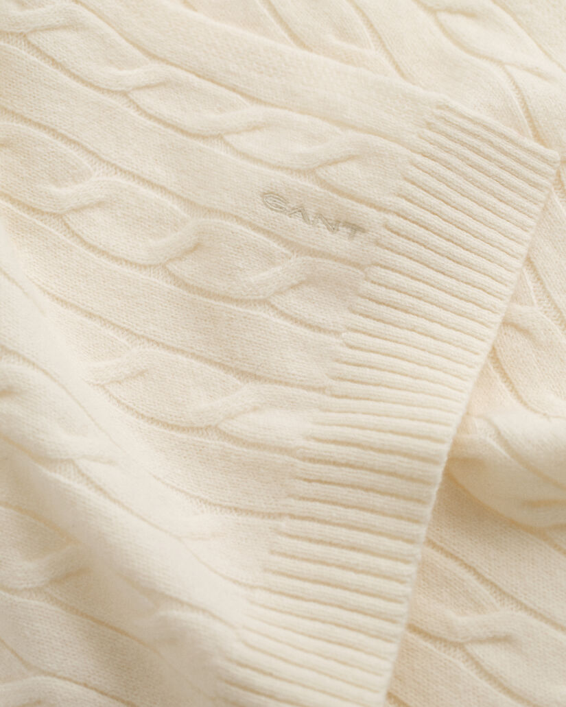 Cachecol em malha entrançada de lã