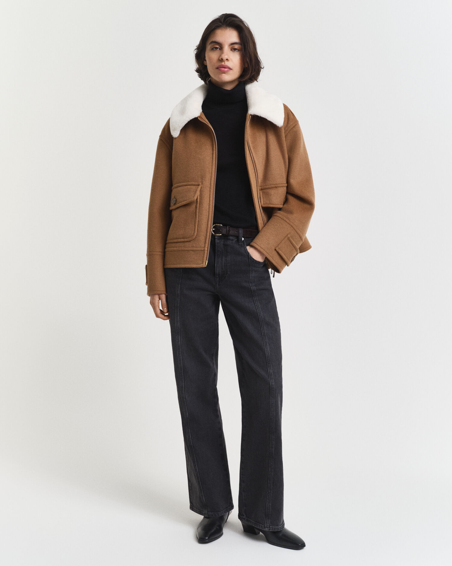 Camisola de gola alta em lã de merino extrafina