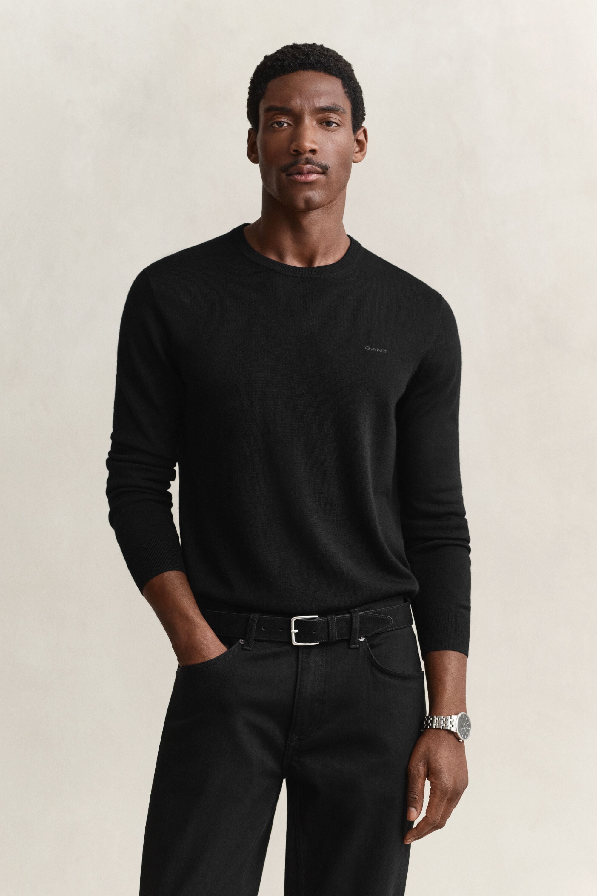 Camisola de malha com decote redondo em lã de merino