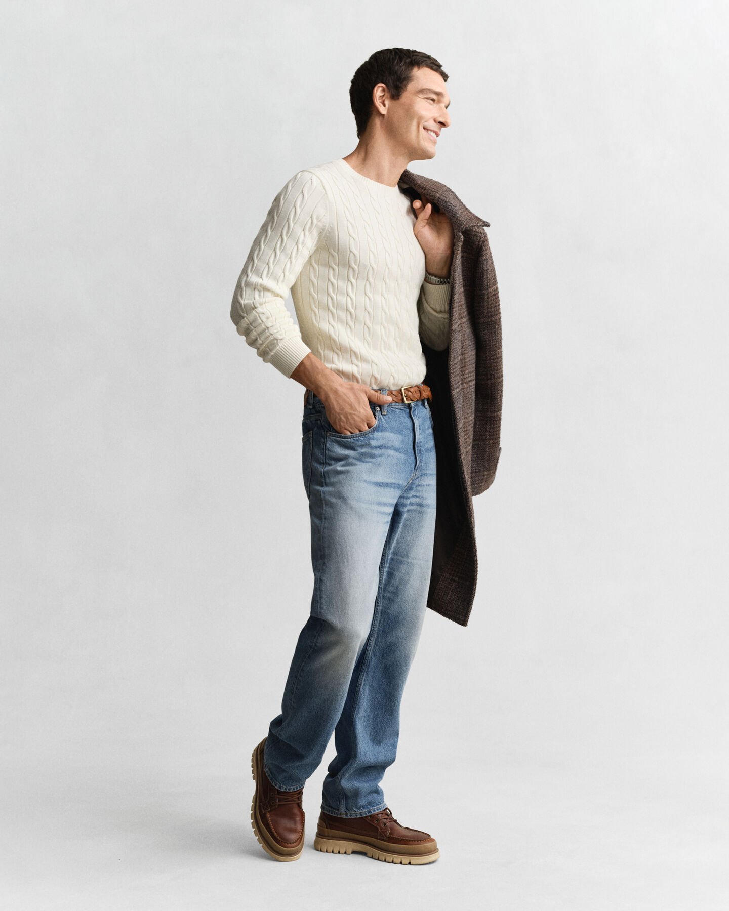 Camisola em malha entrançada de algodão com decote redondo