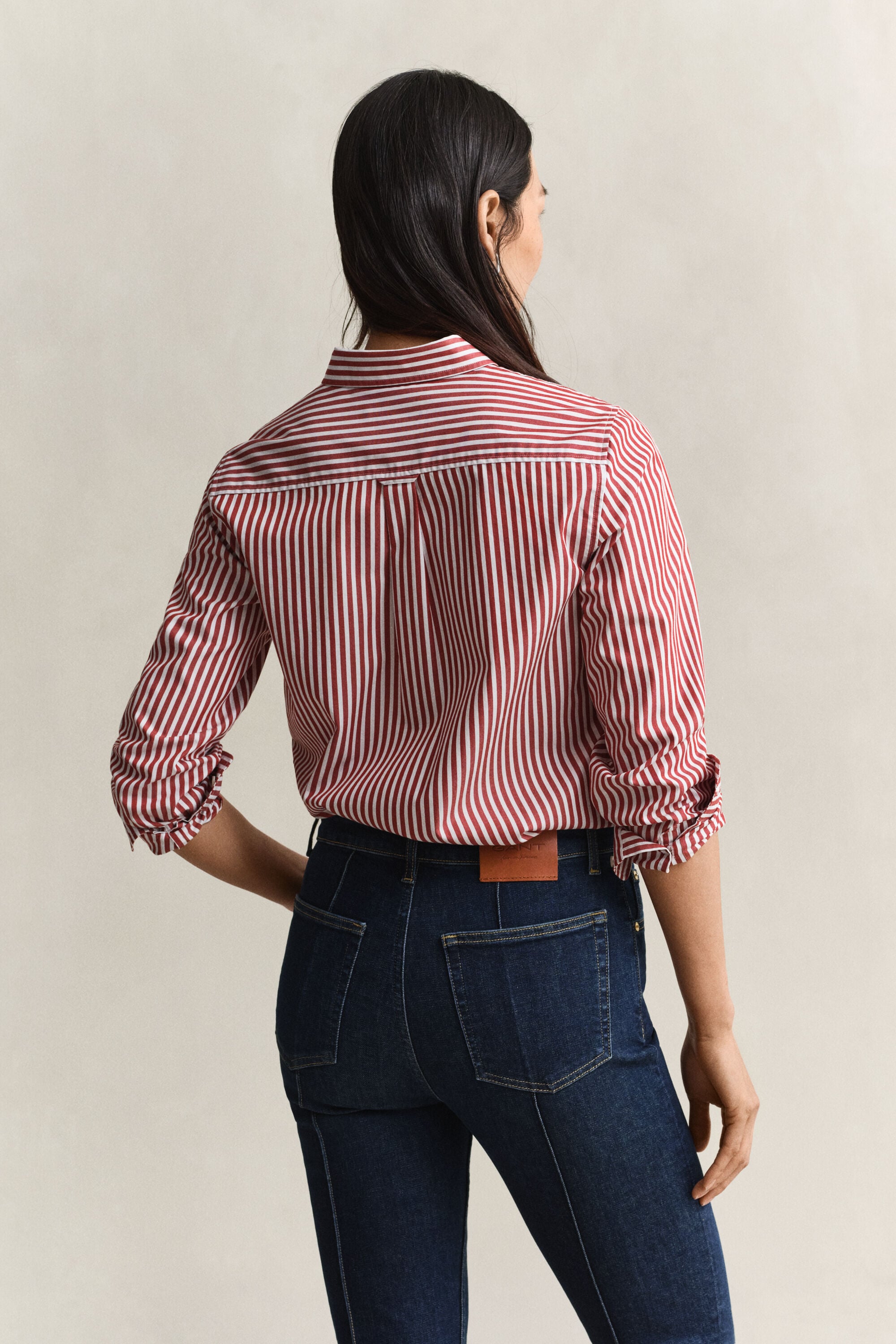 Camisa em popelina às riscas clássica regular fit