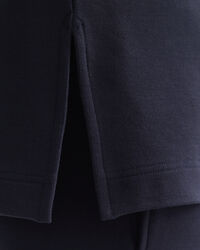 Sweatshirt com capuz e fecho