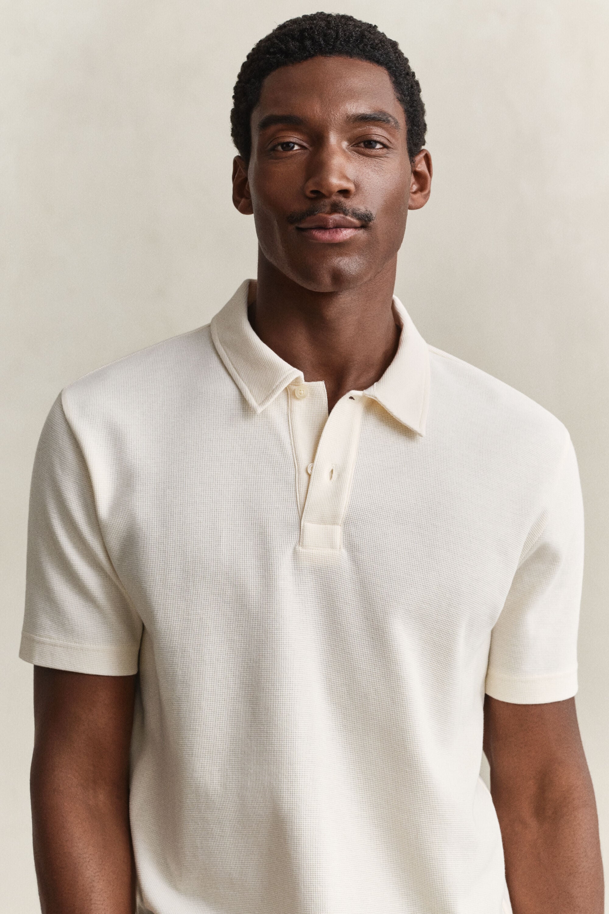 Polo com textura waffle