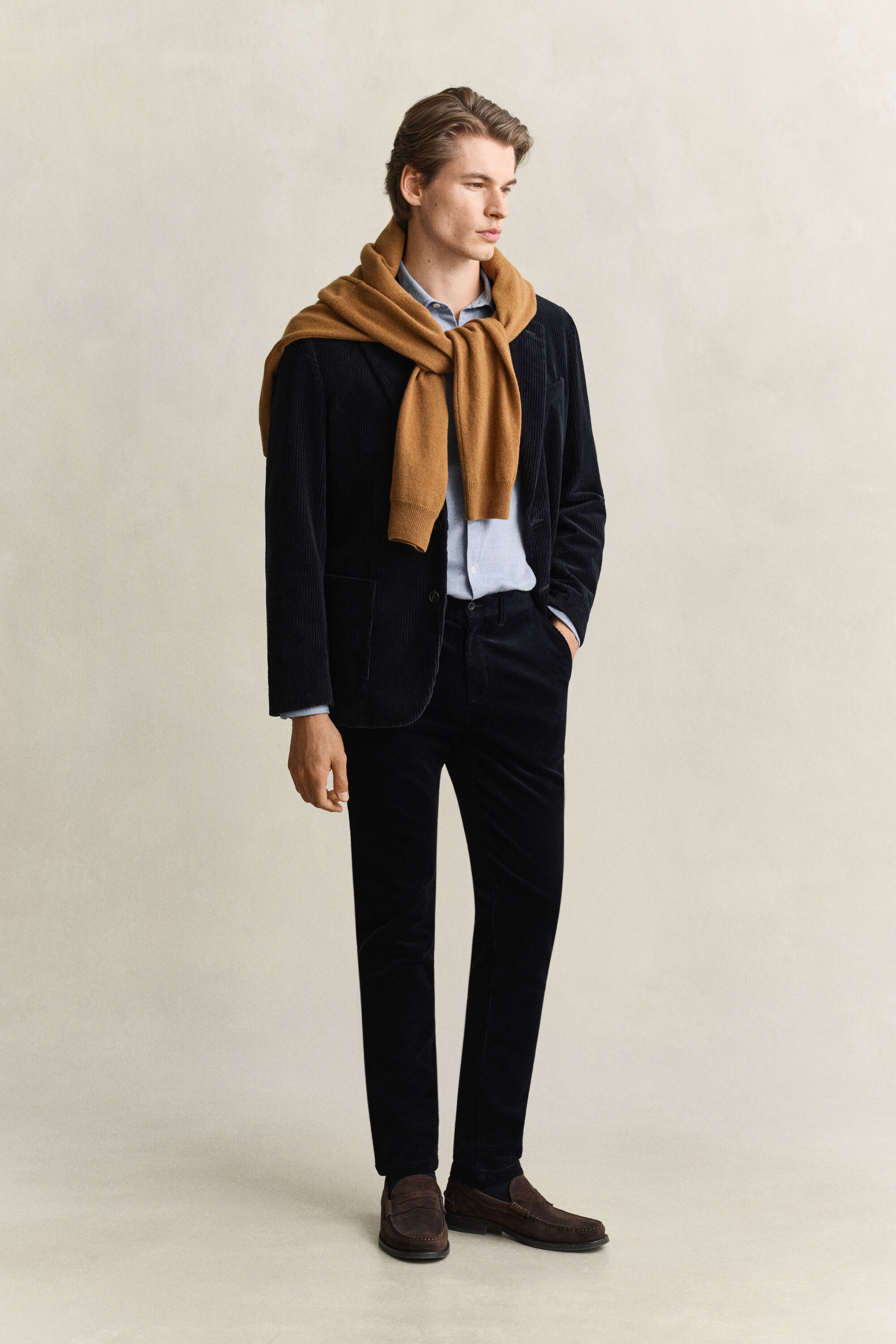 Calças chino de bombazina slim fit