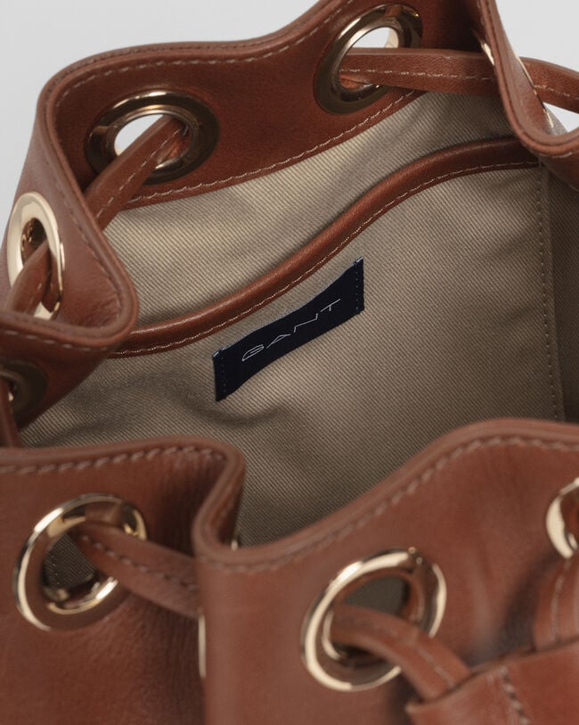 Mala tipo saco em pele