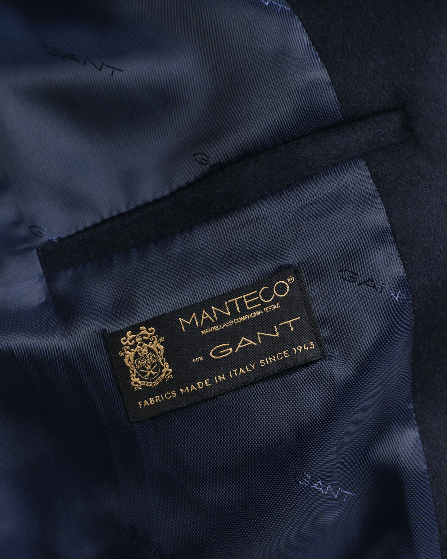 Sobretudo clássico em lã tailored fit