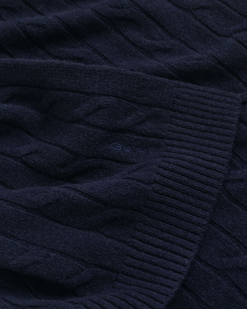 Cachecol em malha entrançada de lã