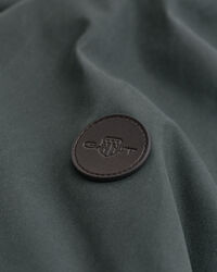 Casaco rústico com acabamento encerado