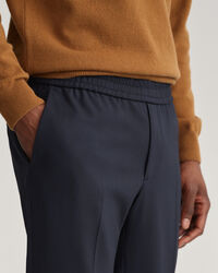 Calças Hallden de sarja slim fit