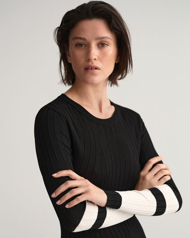 Vestido canelado às riscas em bloco