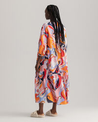 Vestido em seda com padr&atilde;o paisley