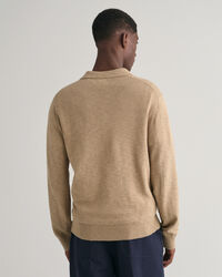 Camisola de malha com colarinho de polo aberto em linho e algod&atilde;o