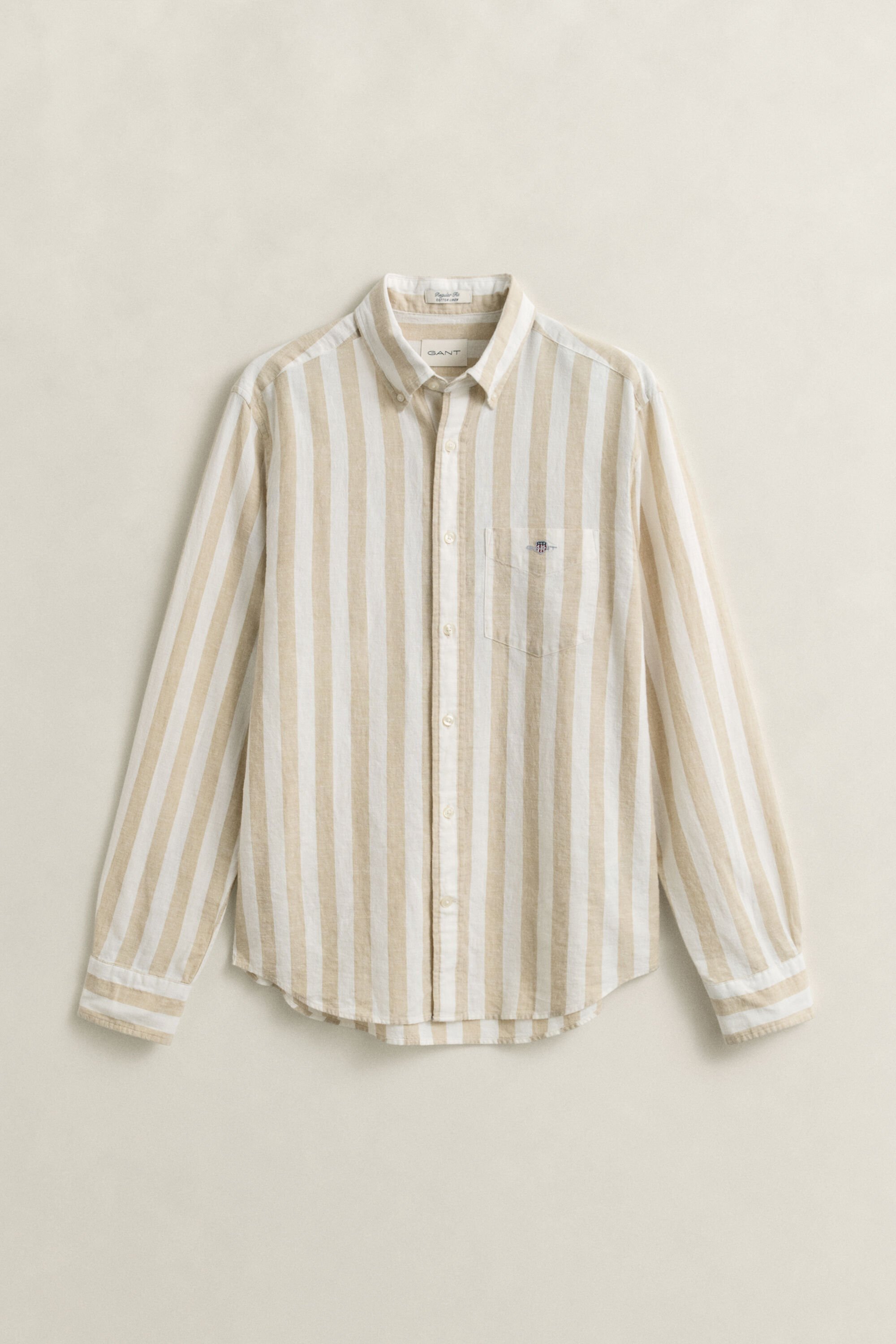 Camisa em mistura de linho às riscas