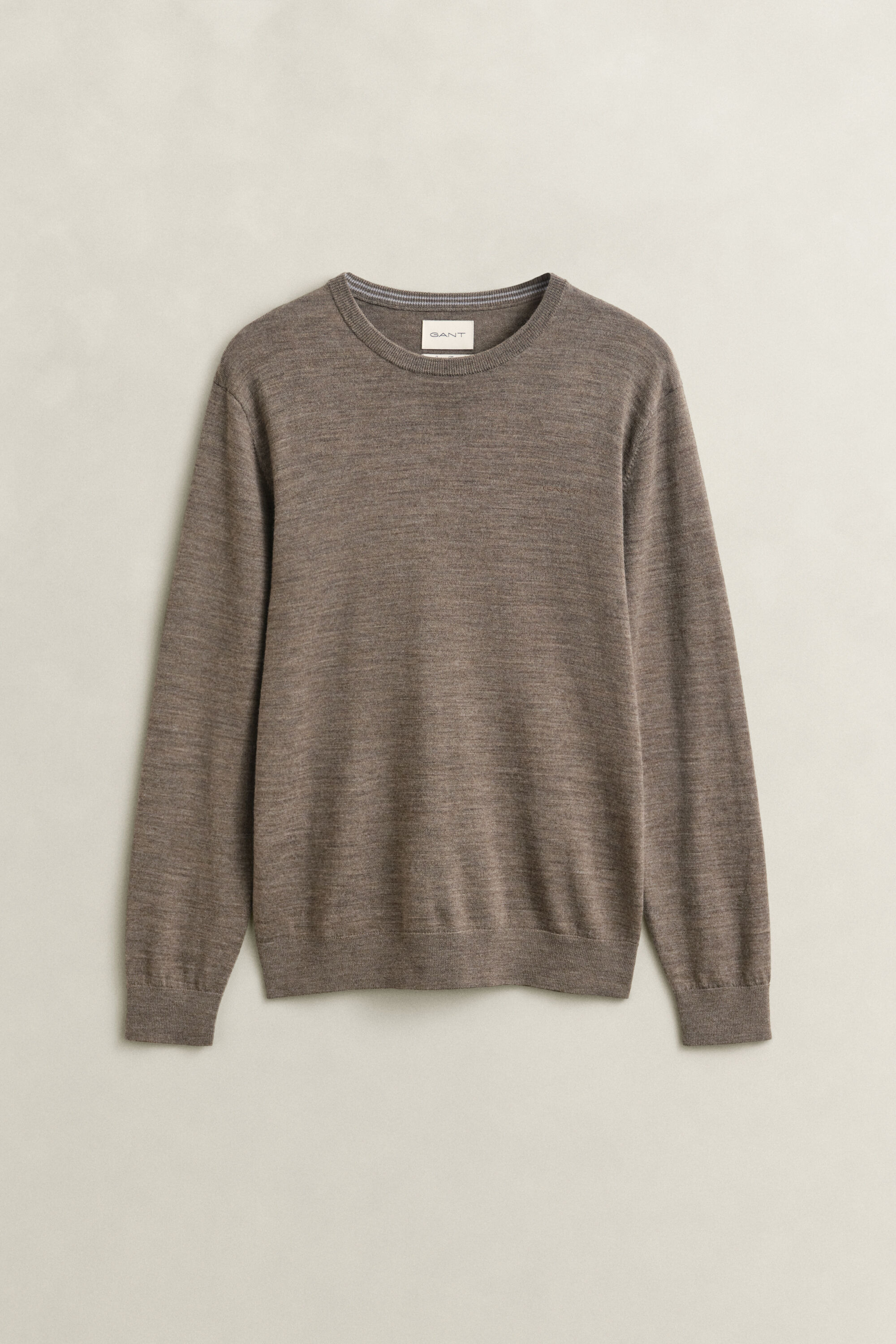 Camisola de malha com decote redondo em lã de merino