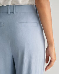 Calças sob medida em linho com elastano relaxed fit