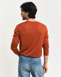 Camisola de malha com decote redondo em l&atilde; de merino extrafina