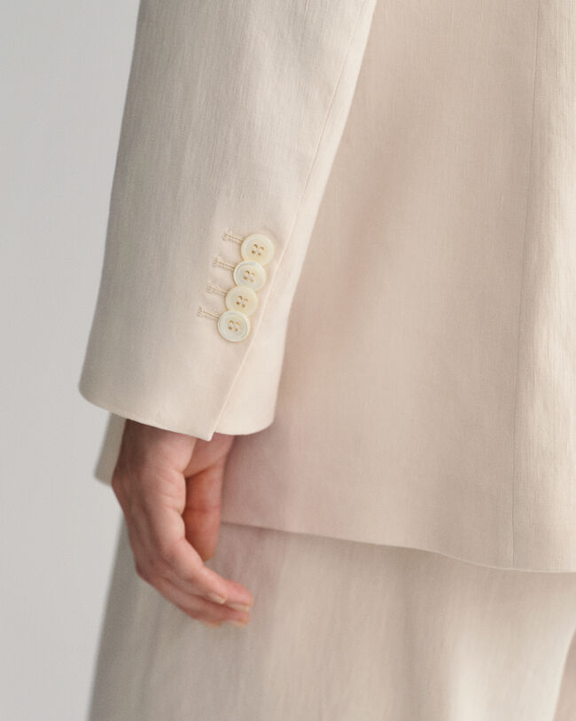 Blazer em linho com elastano regular fit