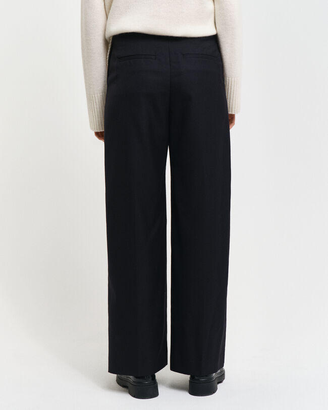 Cal&ccedil;as Straight