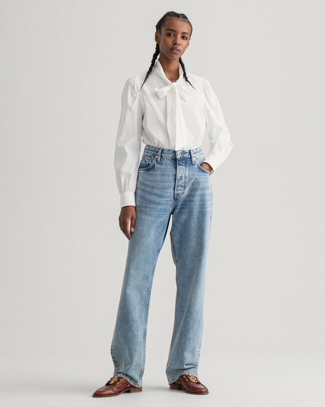 Camisa Oxford com mangas volumosas e laço