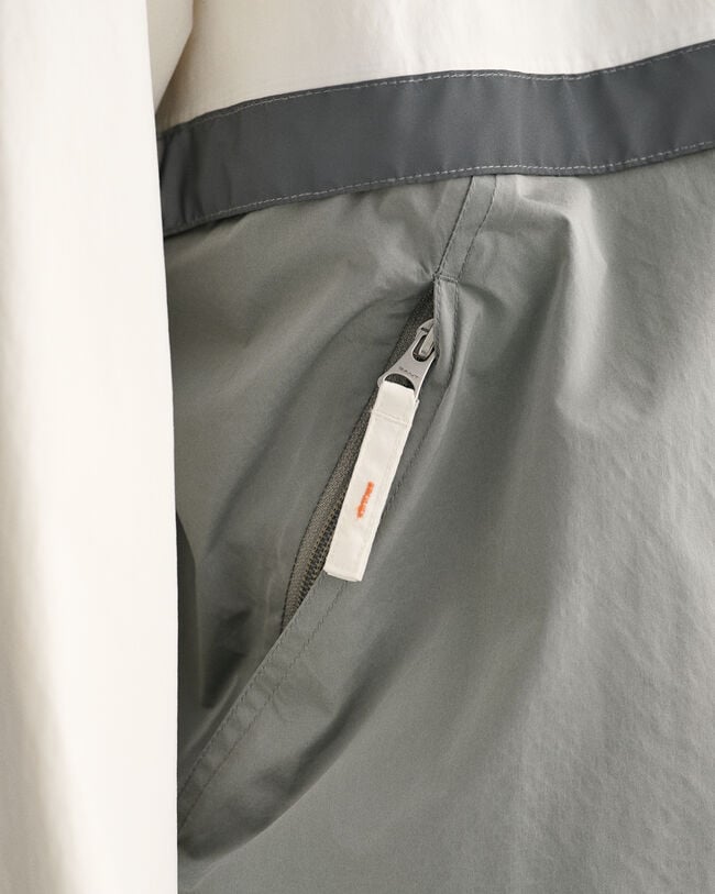 Blusão estilo piloto de corridas