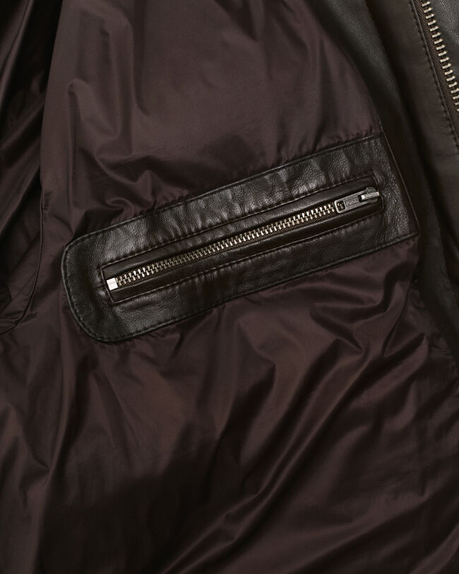 Blusão acolchoado em pele com penas de ganso