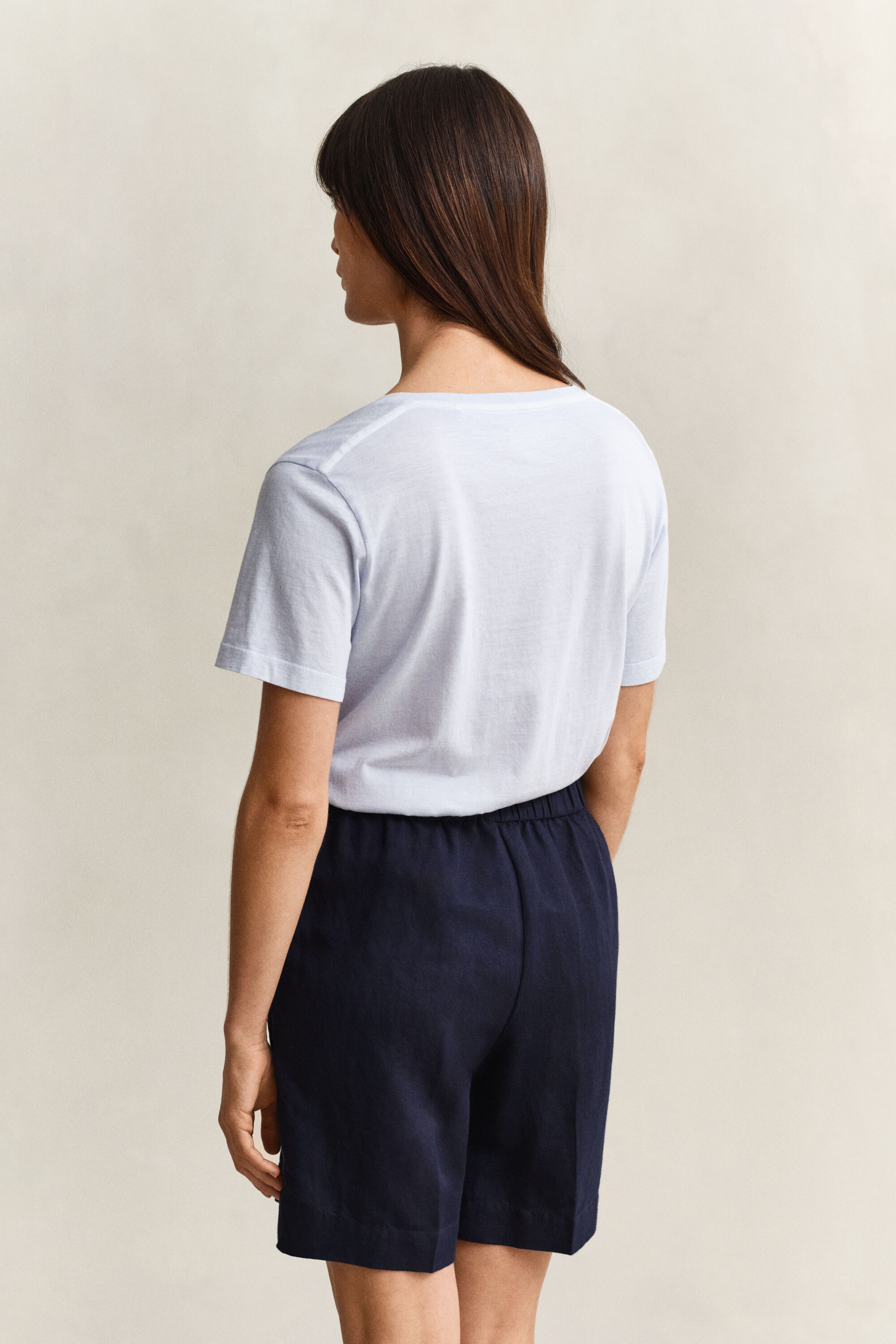 T-shirt com decote em V Washed Shield