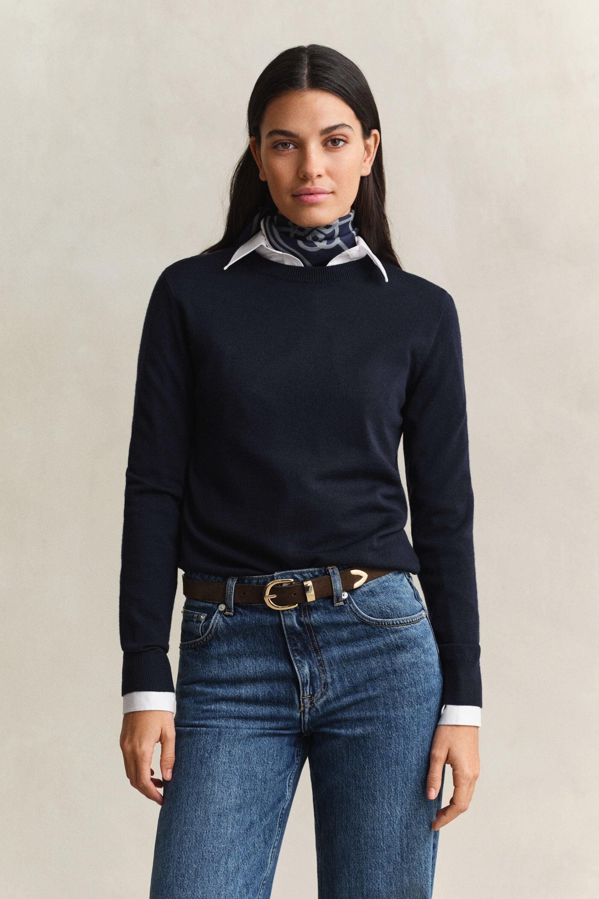 Camisola de malha com decote redondo em lã de merino extrafina