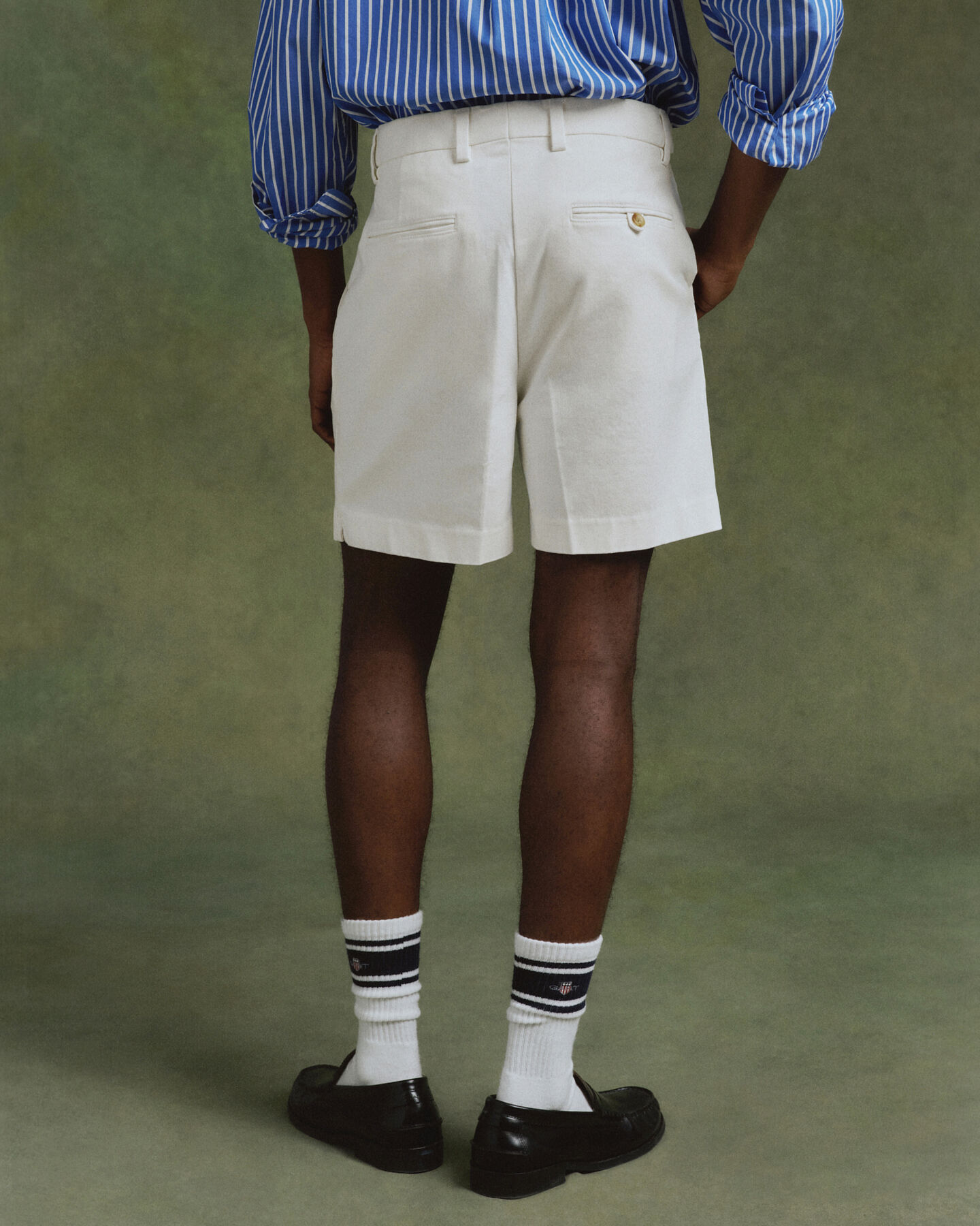 Calções formais em sarja de algodão regular fit