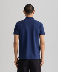 Rugger piqué com colarinho contrastante