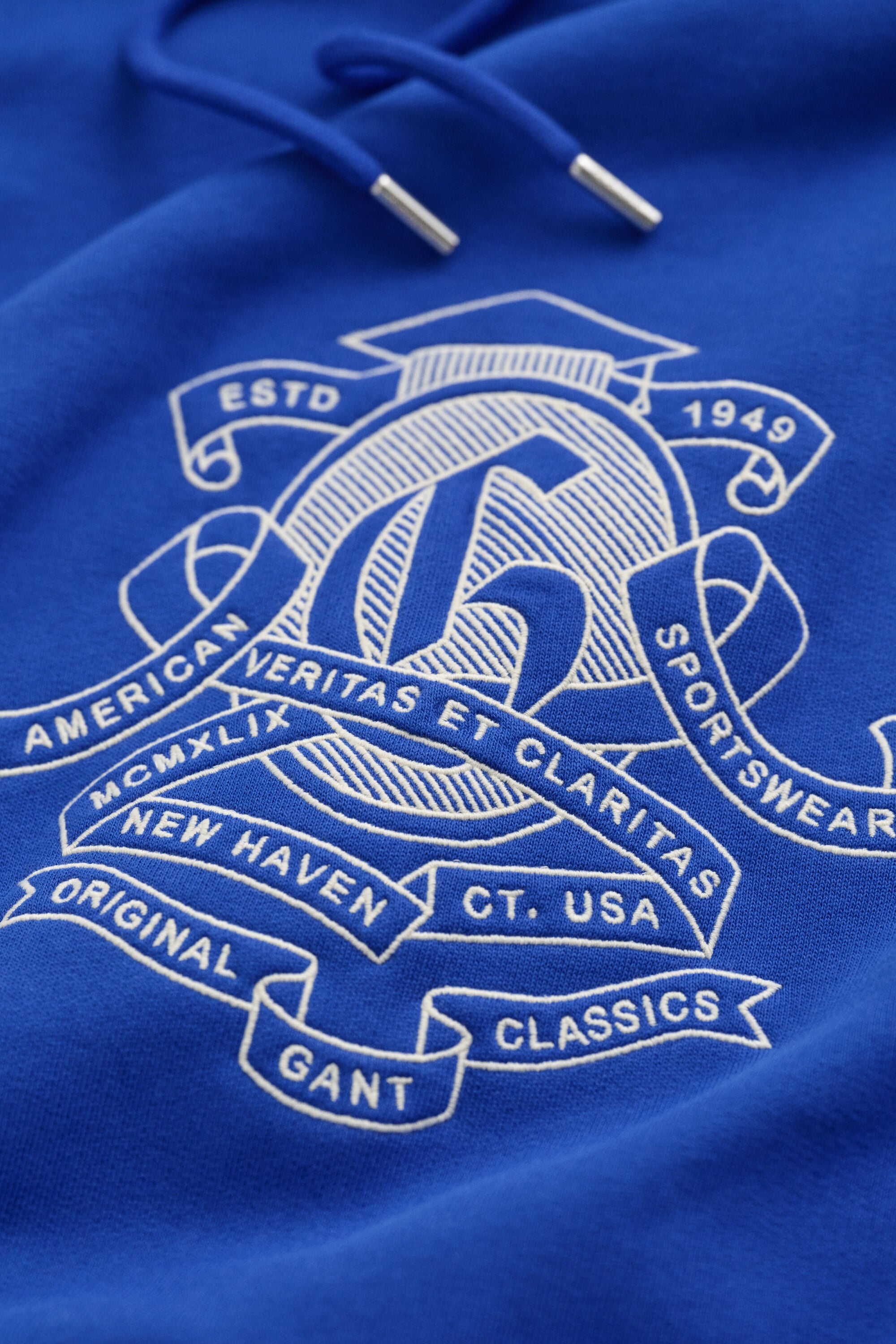 Sweatshirt com capuz e grafismo sazonal