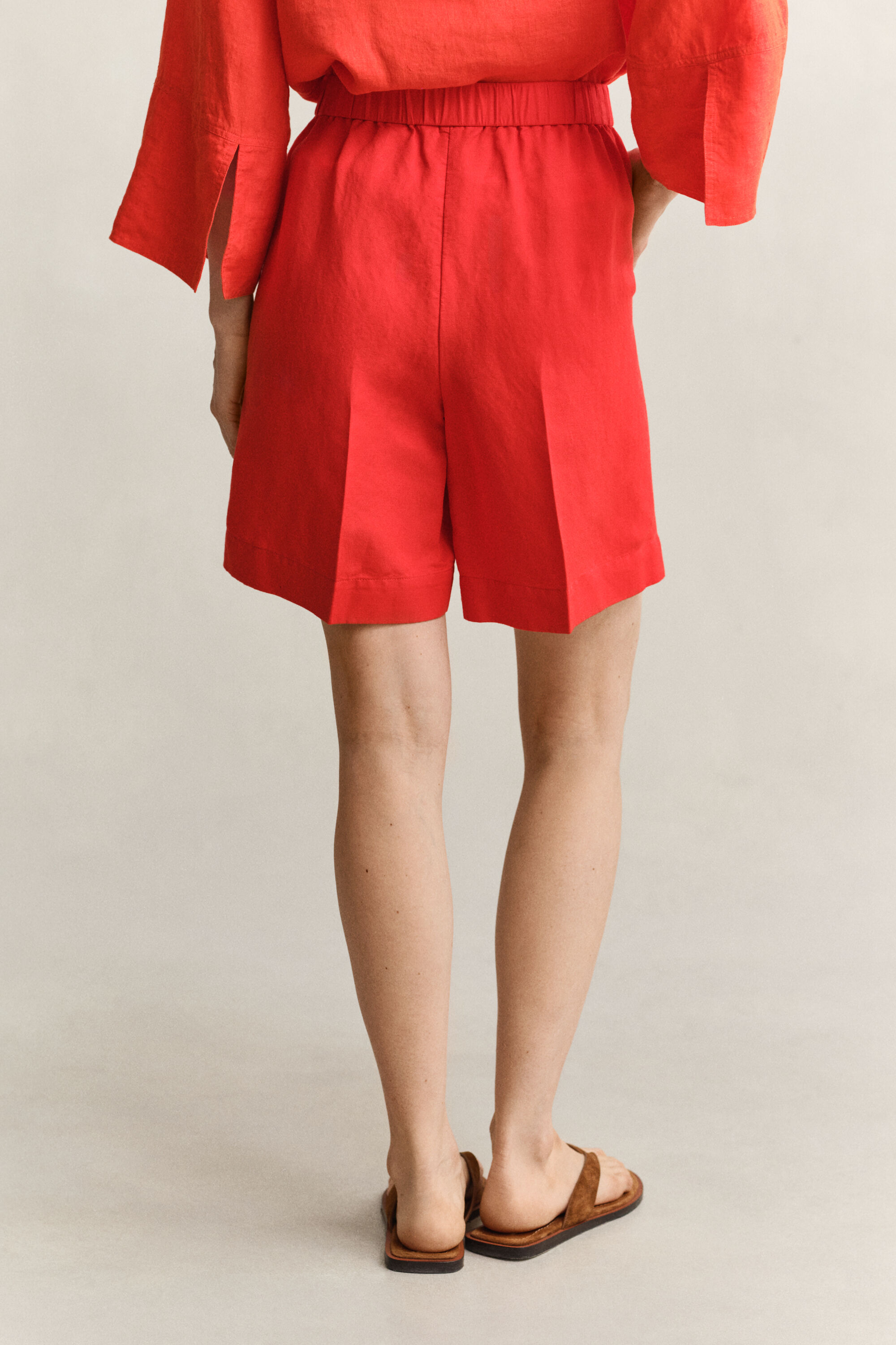 Calções em mistura de linho